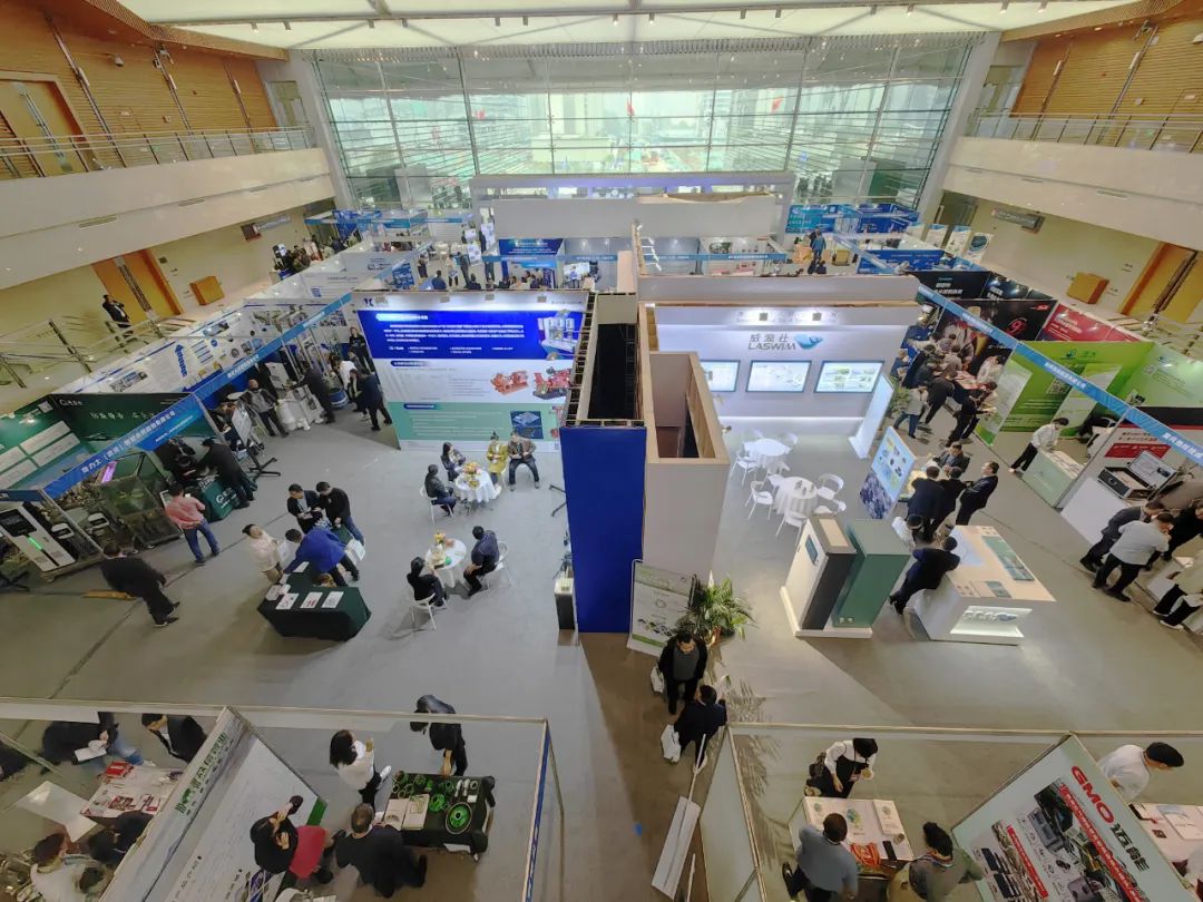 展會現(xiàn)場.jpg